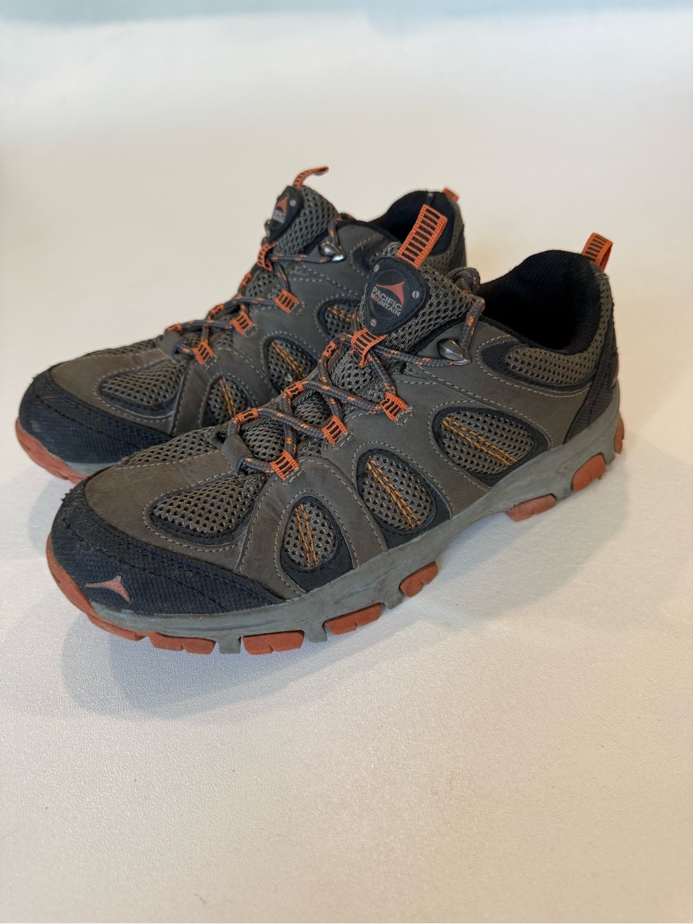 Pacific Mountain Crestone Low Hiking Shoes Kids Size 5 Gray Black Orange